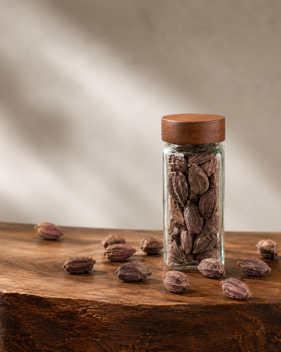 Seremna Black Cardamom (Hee Gaon)